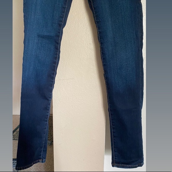 H&M Shaping Denim Jeans - Picture 3 of 4